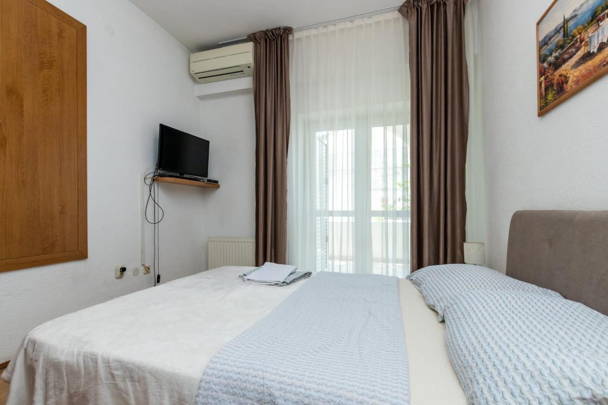 Apartments Dino คาชเตลา ภายนอก รูปภาพ
